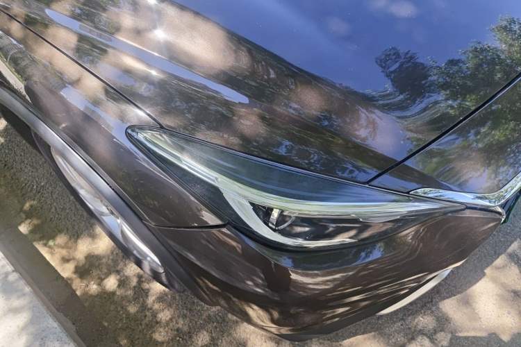 Used Infiniti QX30 2017 1.6T Two-Wheel-Drive Sport Edition Right Front Headlight