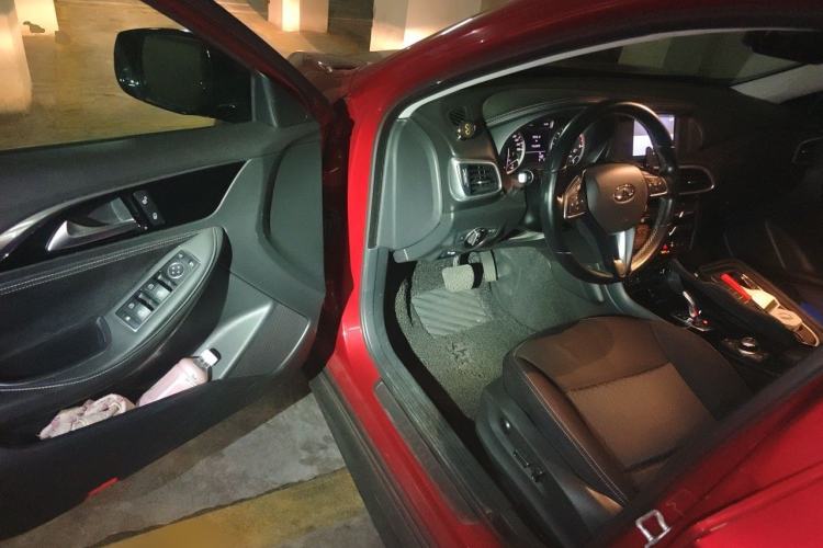 Used Infiniti QX30 2017 1.6T Two-Wheel Drive Fashion Edition Driver Seat