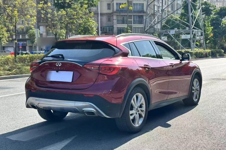 Used Infiniti QX30 2017 1.6T Two-Wheel-Drive Sport Edition Exterior 4