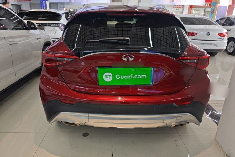 Used Infiniti QX30 2017 1.6T Two-Wheel-Drive Sport Edition Exterior 4
