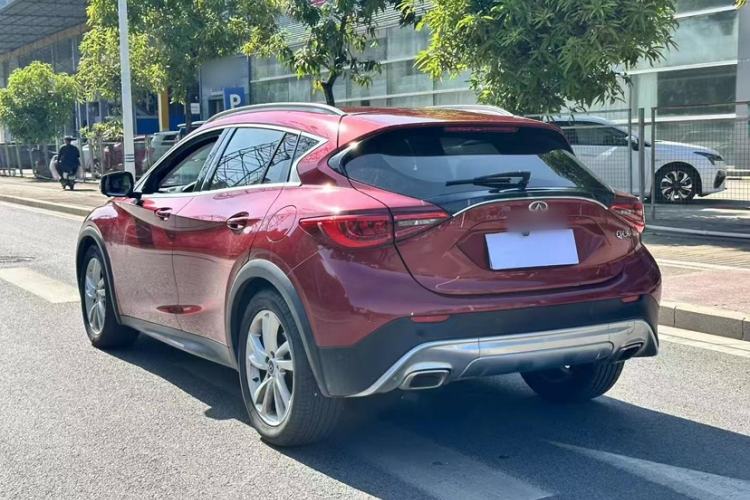 Used Infiniti QX30 2017 1.6T Two-Wheel-Drive Sport Edition Exterior 8
