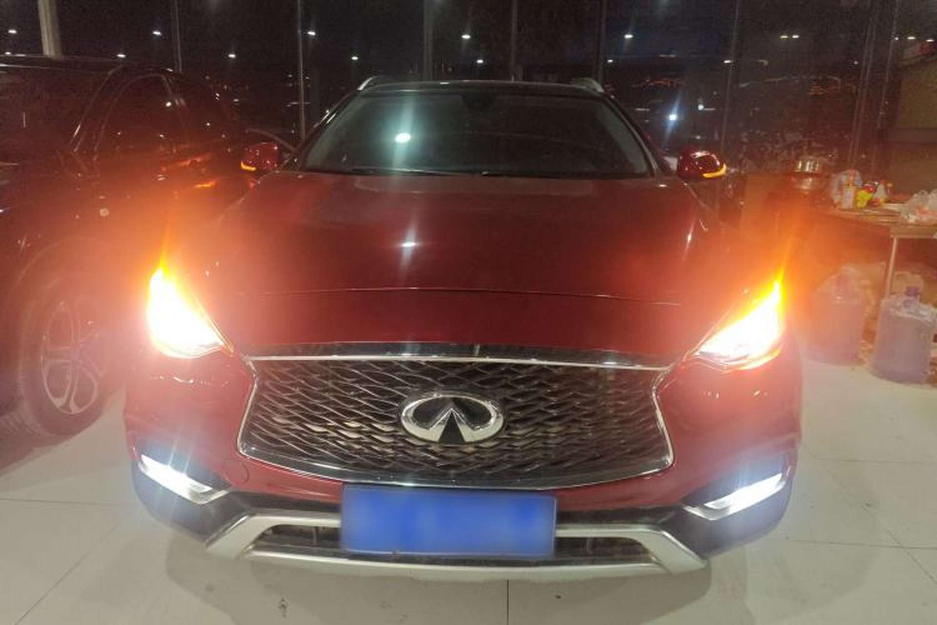 Used Infiniti QX30 2017 1.6T Two-Wheel-Drive Sport Edition Front