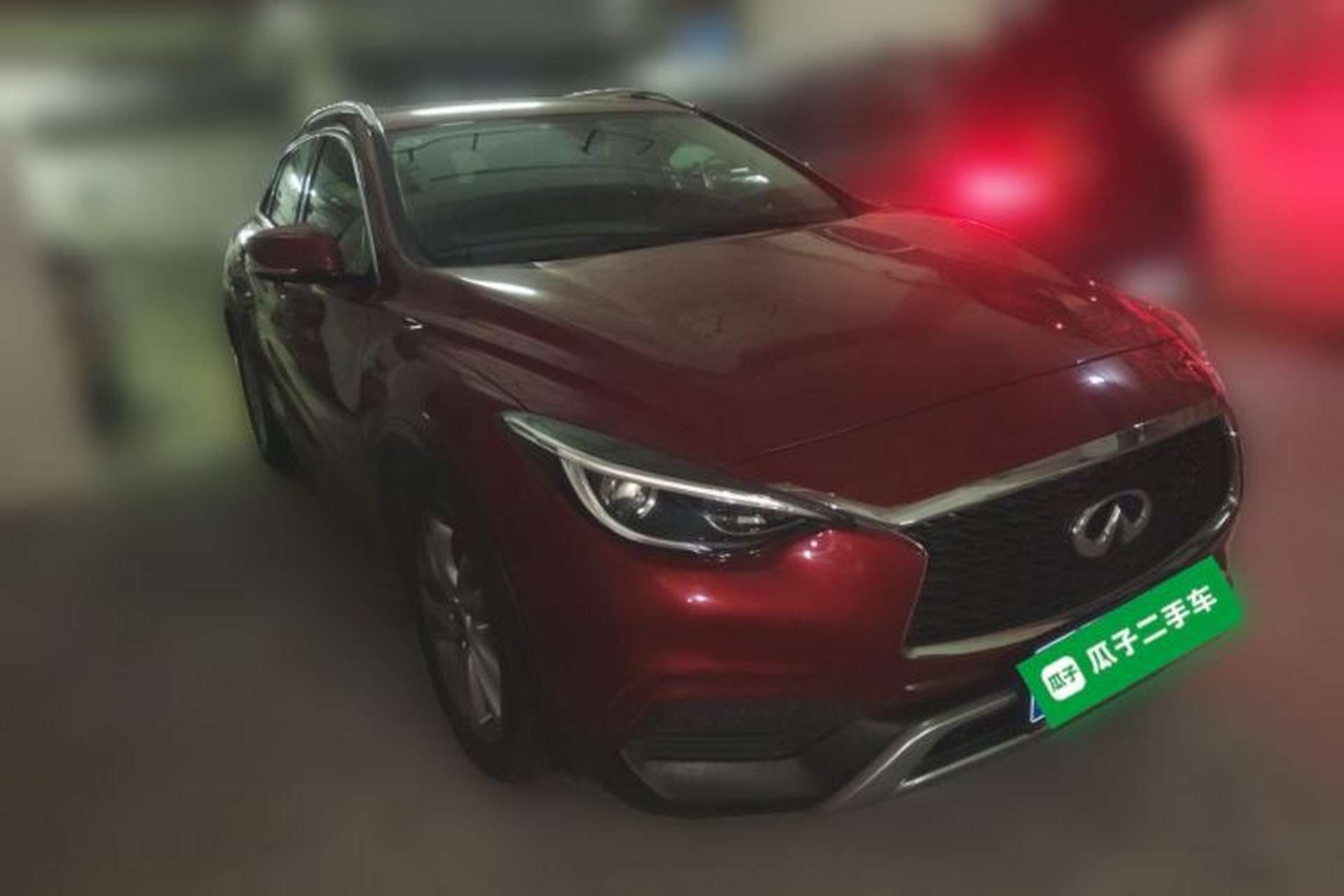Used Infiniti QX30 2017 1.6T Two-Wheel Drive Fashion Edition Front Right 45 Deg