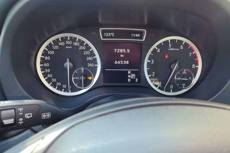 Used Infiniti QX30 2017 1.6T Two-Wheel-Drive Sport Edition Instrument Cluster
