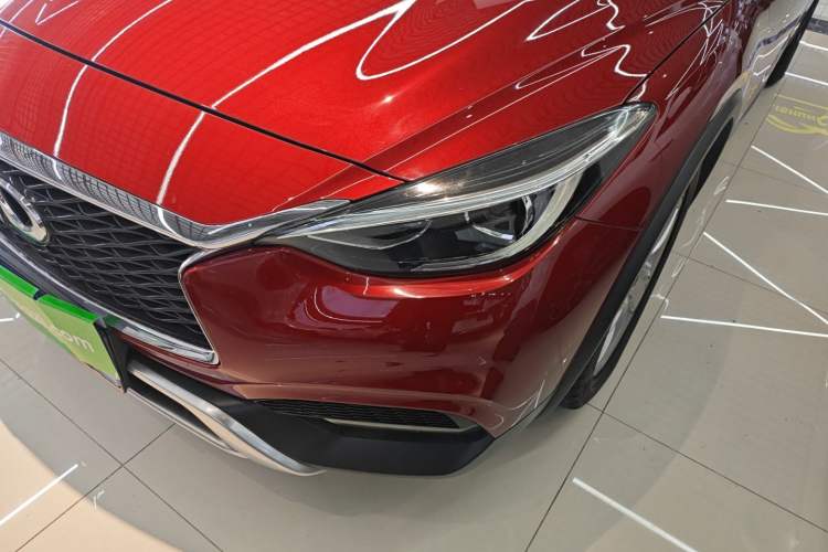 Used Infiniti QX30 2017 1.6T Two-Wheel-Drive Sport Edition Left Front Headlight