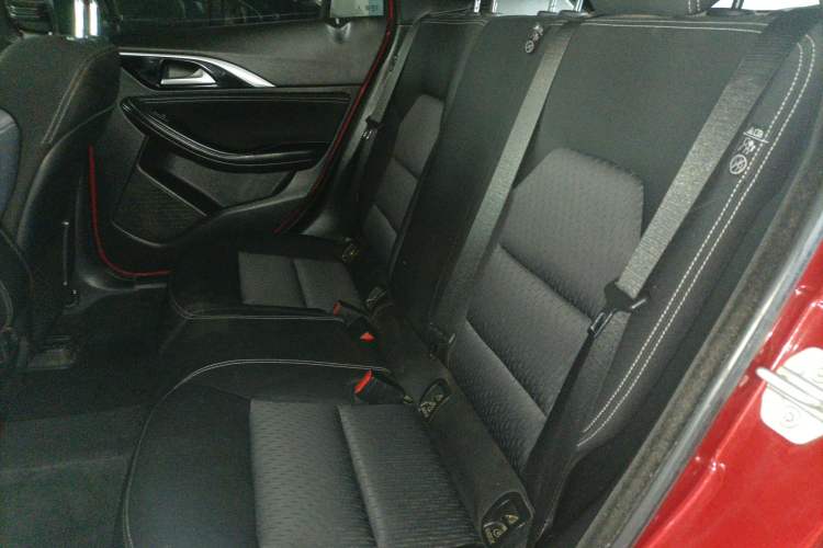 Used Infiniti QX30 2017 1.6T Two-Wheel-Drive Sport Edition Left Rear Seat