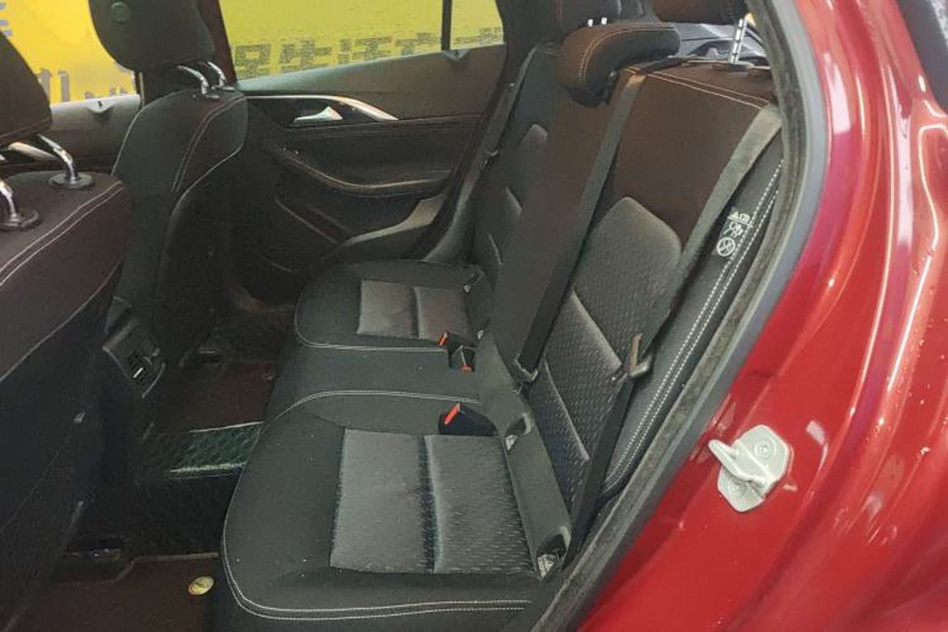 Used Infiniti QX30 2017 1.6T Two-Wheel-Drive Sport Edition Left Rear Seat