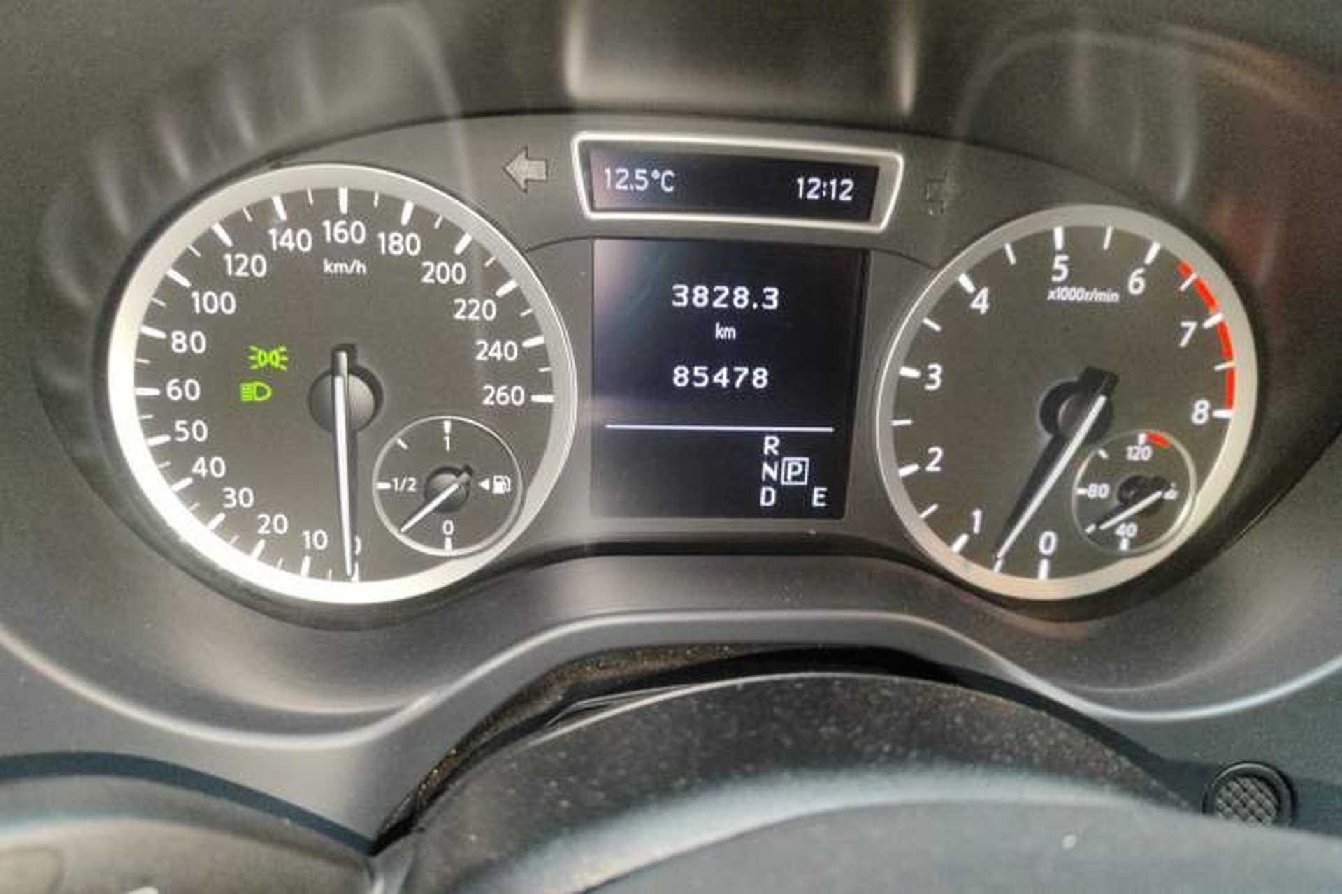 Used Infiniti QX30 2017 1.6T Two-Wheel-Drive Sport Edition Odometer Close Up