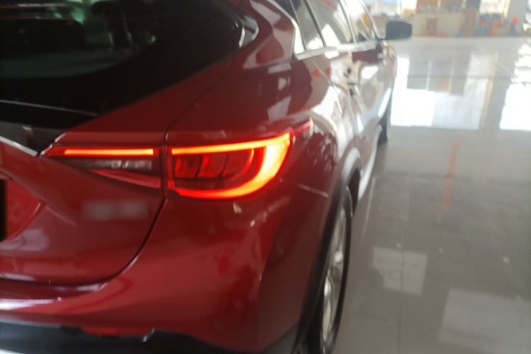 Used Infiniti QX30 2017 1.6T Two-Wheel-Drive Sport Edition Right Rear Taillight