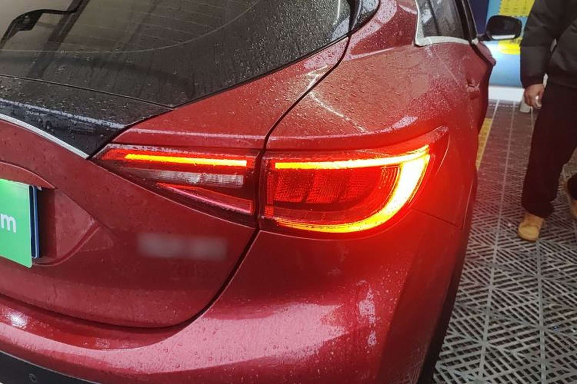 Used Infiniti QX30 2017 1.6T Two-Wheel-Drive Sport Edition Right Rear Taillight