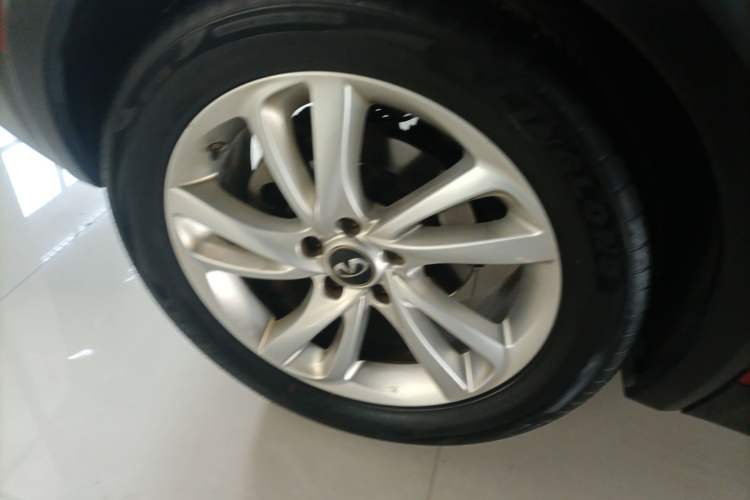 Used Infiniti QX30 2017 1.6T Two-Wheel-Drive Sport Edition Right Rear Wheel Hub