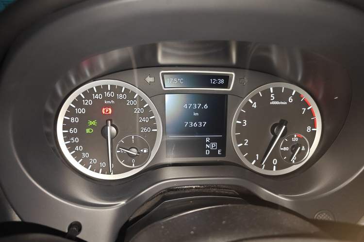 Used Infiniti QX30 2017 1.6T Two-Wheel-Drive Sport Edition Instrument Cluster