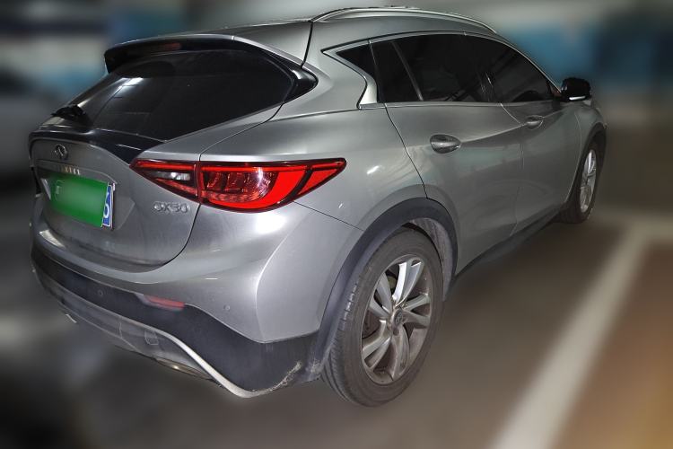 Used Infiniti QX30 2017 1.6T Two-Wheel-Drive Sport Edition Rear Right 45 Deg