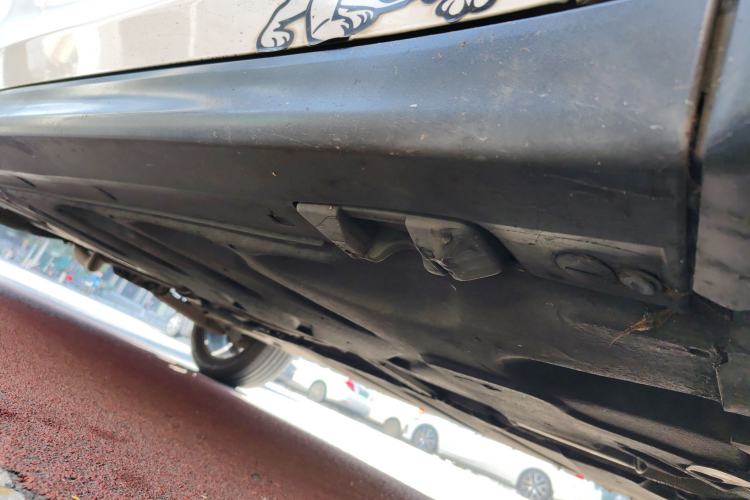 Used Infiniti QX30 2017 2.0T Four-Wheel Drive Fashion Edition Chassis Front Right