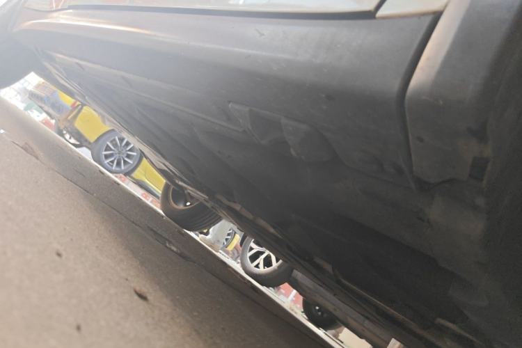 Used Infiniti QX30 2017 1.6T Two-Wheel-Drive Sport Edition Chassis Front Right