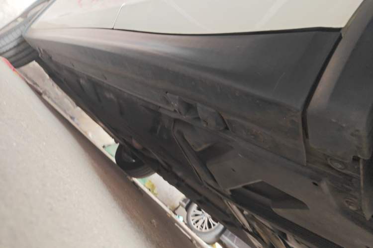 Used Infiniti QX30 2017 1.6T Two-Wheel-Drive Sport Edition Chassis Rear Left