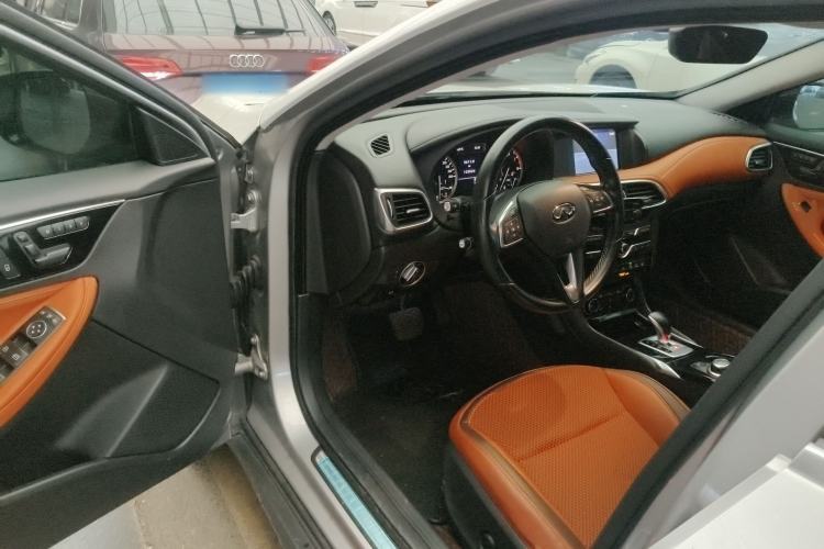 Used Infiniti QX30 2017 2.0T Four-Wheel Drive Sport Edition Driver Seat