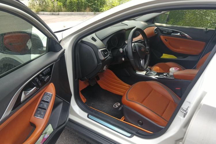 Used Infiniti QX30 2017 2.0T Four-Wheel Drive Sport Edition Driver Seat