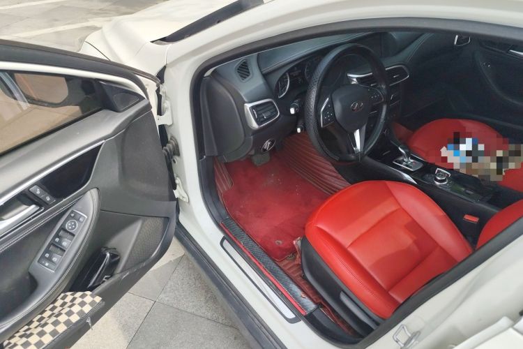 Used Infiniti QX30 2017 1.6T Two-Wheel-Drive Sport Edition Driver Seat
