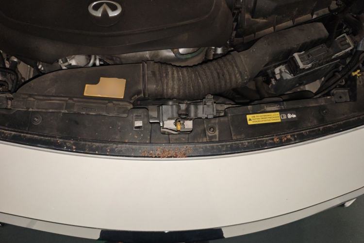 Used Infiniti QX30 2017 1.6T Two-Wheel-Drive Sport Edition Engine Bay