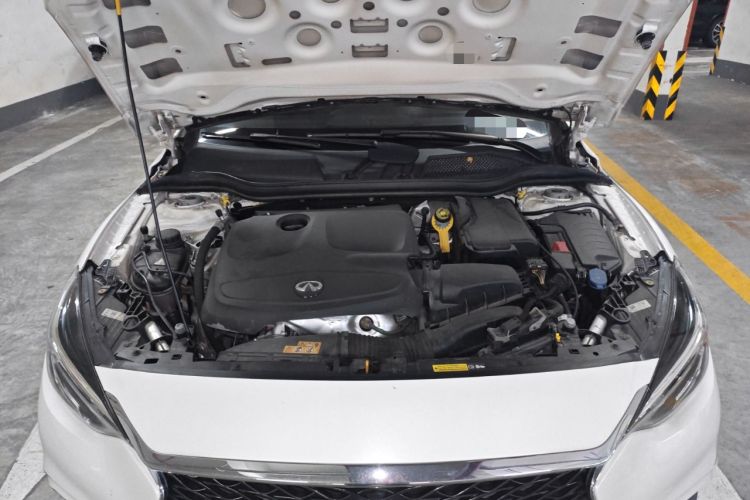 Used Infiniti QX30 2017 1.6T Two-Wheel Drive Fashion Edition Engine Bay
