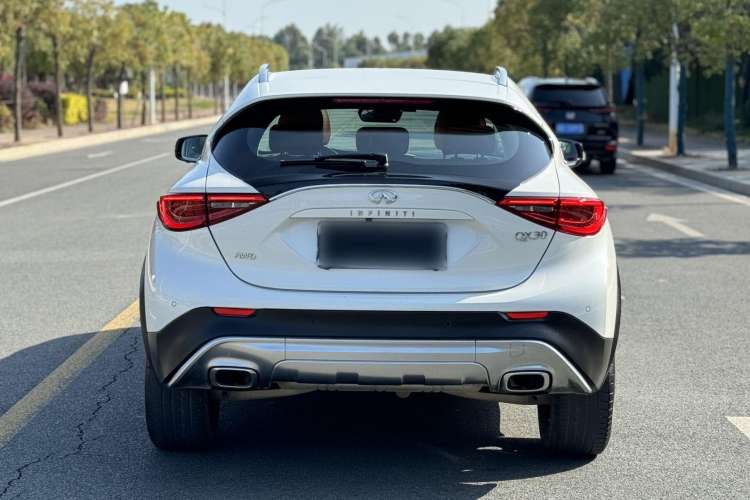Used Infiniti QX30 2017 2.0T Four-Wheel Drive Sport Edition Exterior 10