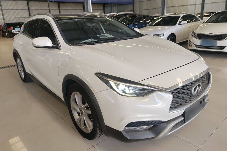Used Infiniti QX30 2017 1.6T Two-Wheel-Drive Sport Edition Exterior 2