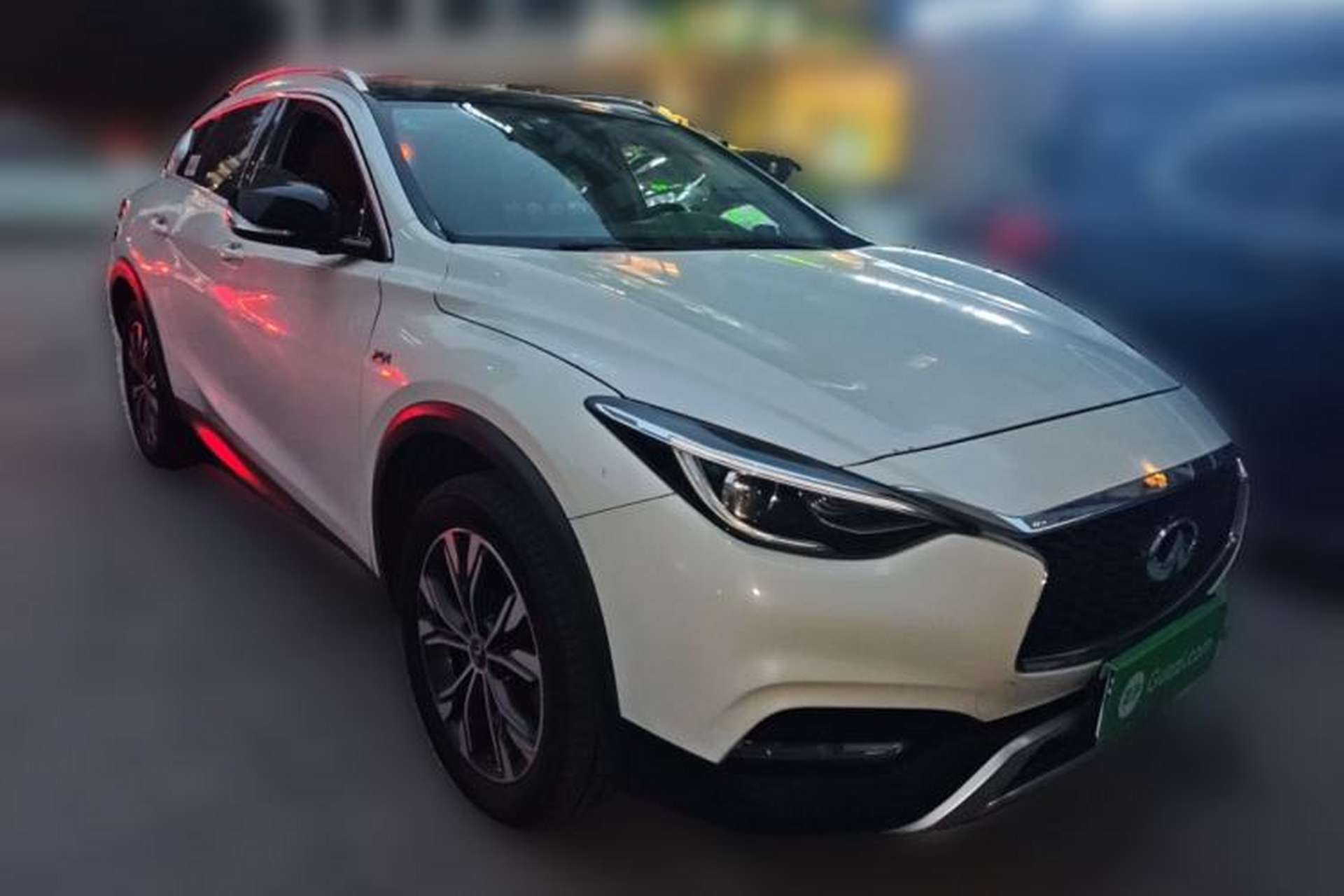 Used Infiniti QX30 2017 2.0T Four-Wheel Drive Sport Edition Exterior 2