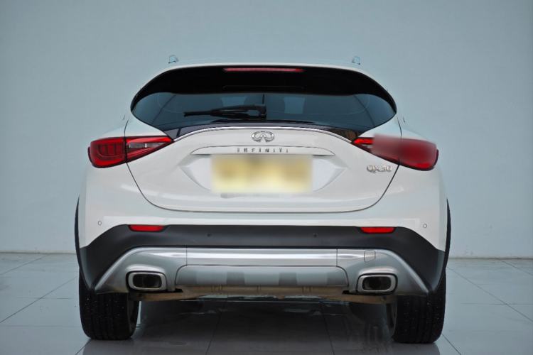 Used Infiniti QX30 2017 1.6T Two-Wheel-Drive Sport Edition Exterior 4