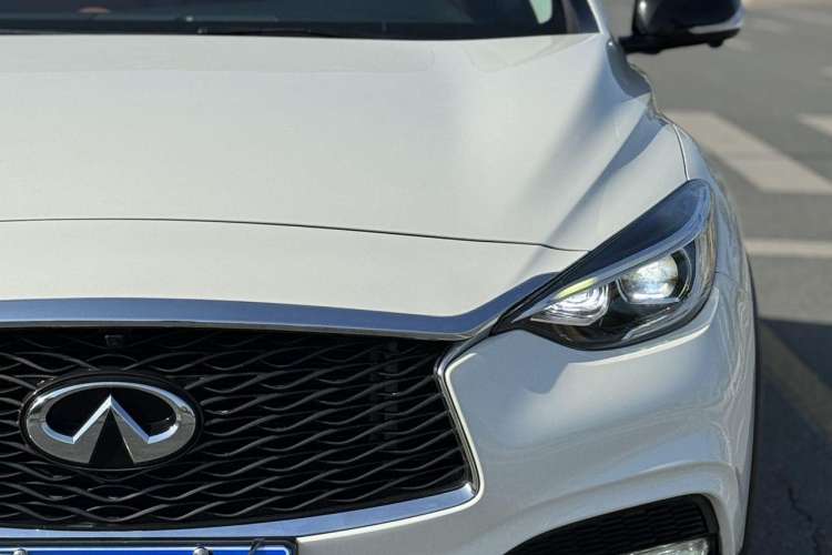 Used Infiniti QX30 2017 2.0T Four-Wheel Drive Sport Edition Exterior 4