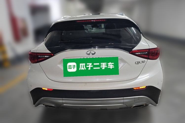 Used Infiniti QX30 2017 1.6T Two-Wheel Drive Fashion Edition Exterior 4