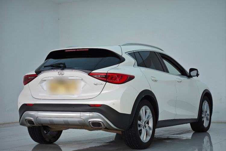 Used Infiniti QX30 2017 1.6T Two-Wheel-Drive Sport Edition Exterior 5