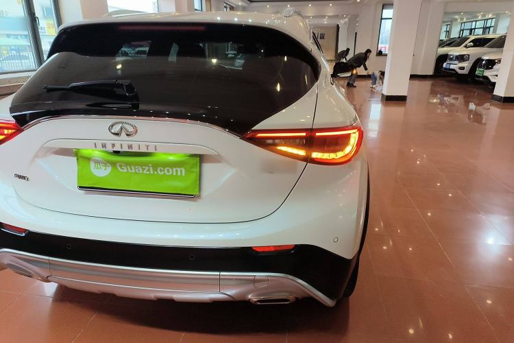 Used Infiniti QX30 2017 2.0T Four-Wheel Drive Fashion Edition Exterior 6