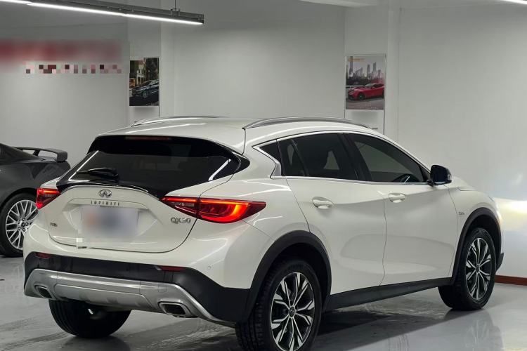 Used Infiniti QX30 2017 2.0T Four-Wheel Drive Fashion Edition Exterior 6