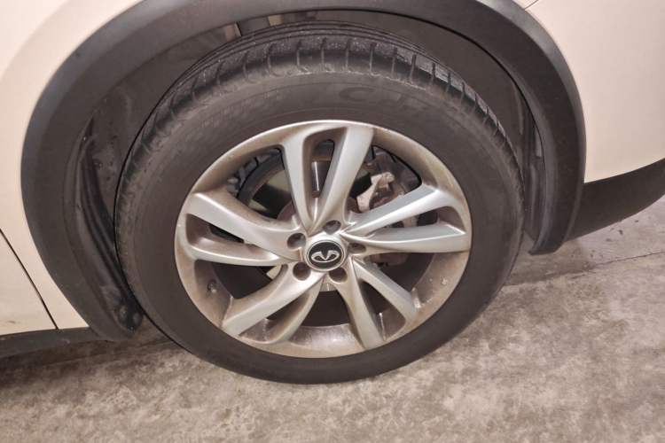 Used Infiniti QX30 2017 1.6T Two-Wheel Drive Fashion Edition Exterior 7