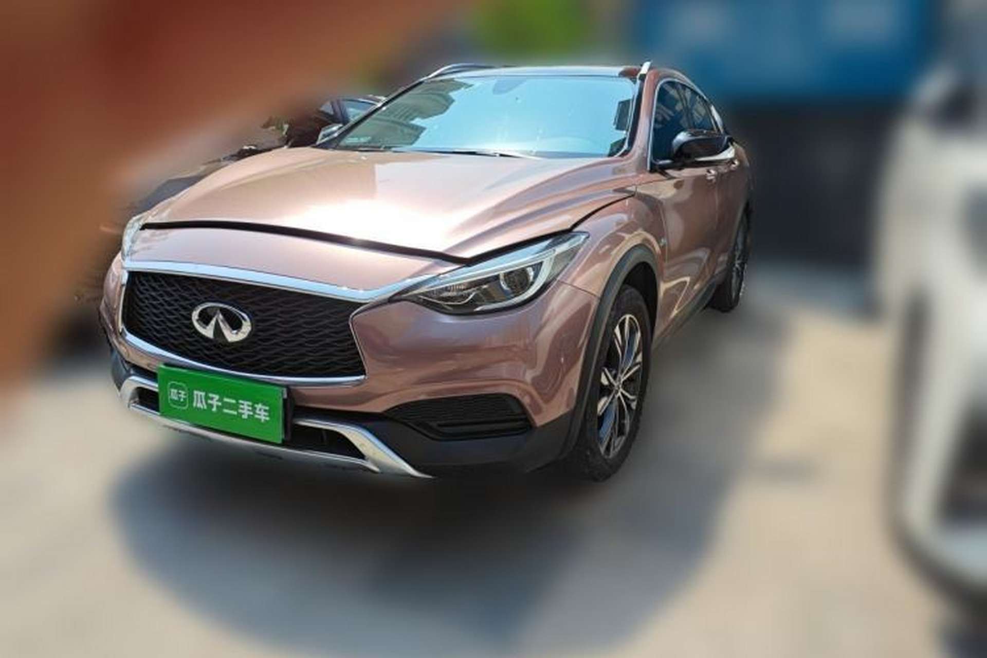 Used Infiniti QX30 2017 2.0T Four-Wheel Drive Fashion Edition Front Left 45 Deg
