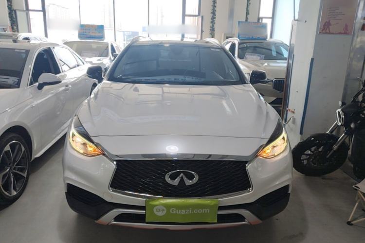 Used Infiniti QX30 2017 2.0T Four-Wheel Drive Fashion Edition Front