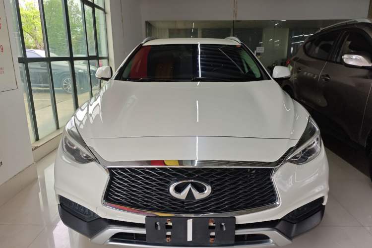 Used Infiniti QX30 2017 1.6T Two-Wheel Drive Fashion Edition Front