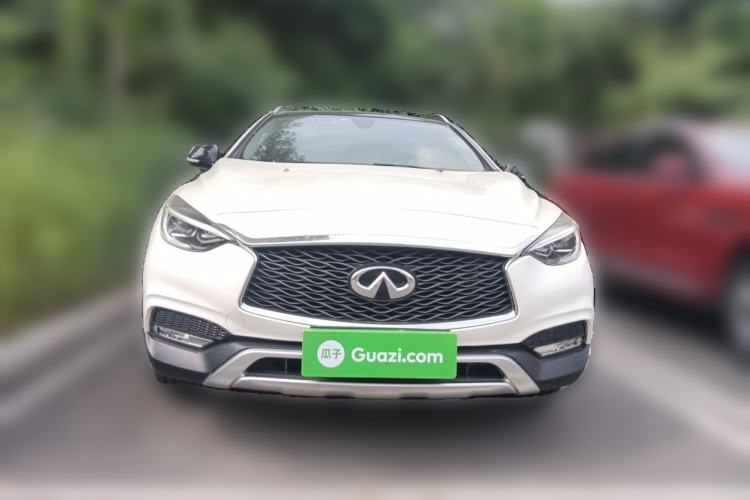 Used Infiniti QX30 2017 2.0T Four-Wheel Drive Sport Edition Front