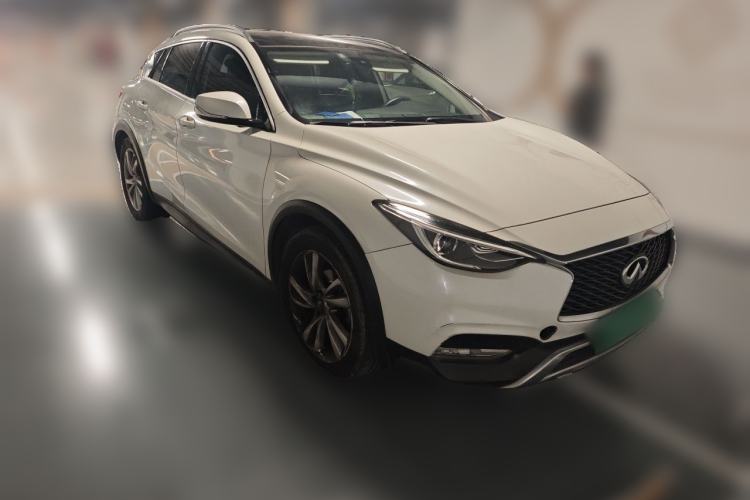 Used Infiniti QX30 2017 1.6T Two-Wheel-Drive Sport Edition Front Right 45 Deg