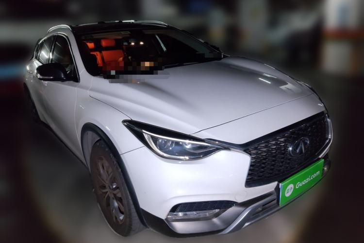 Used Infiniti QX30 2017 2.0T Four-Wheel Drive Sport Edition Front Right 45 Deg
