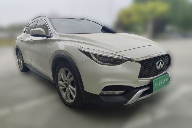 Used Infiniti QX30 2017 1.6T Two-Wheel-Drive Sport Edition Front Right 45 Deg