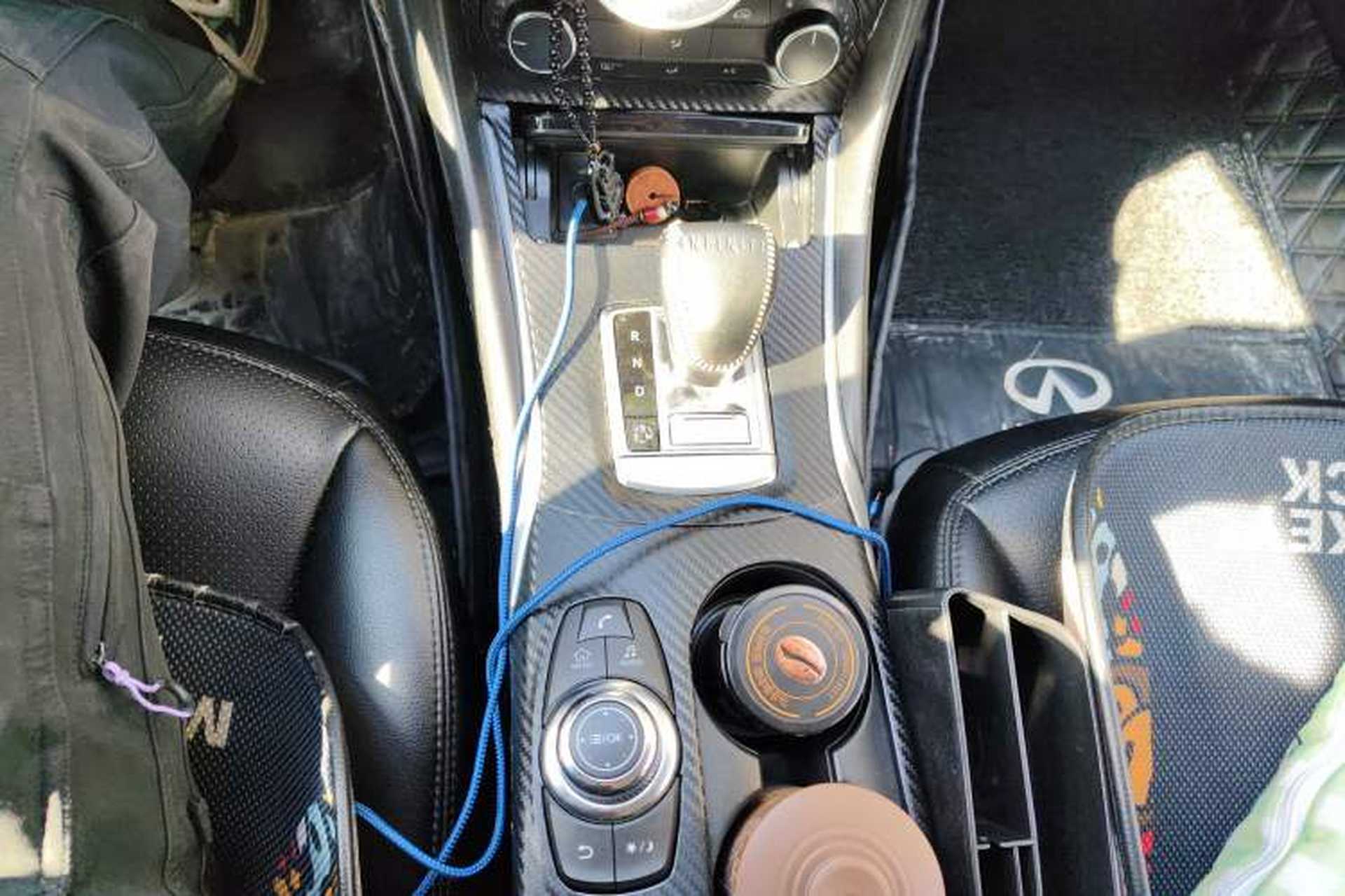 Used Infiniti QX30 2017 2.0T Four-Wheel Drive Fashion Edition Gear Lever