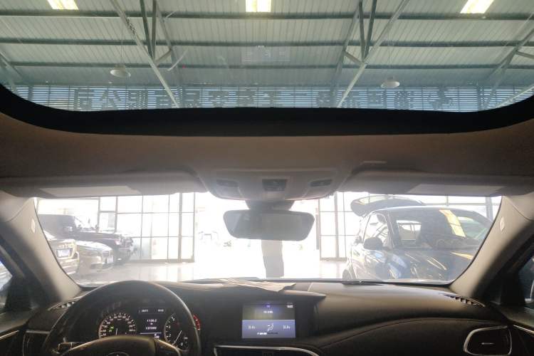 Used Infiniti QX30 2017 1.6T Two-Wheel-Drive Sport Edition Headliner