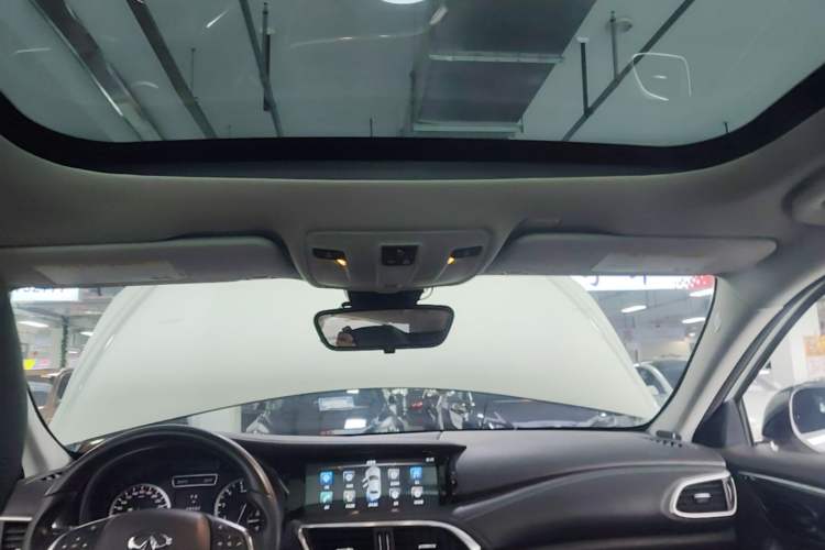 Used Infiniti QX30 2017 2.0T Four-Wheel Drive Fashion Edition Headliner