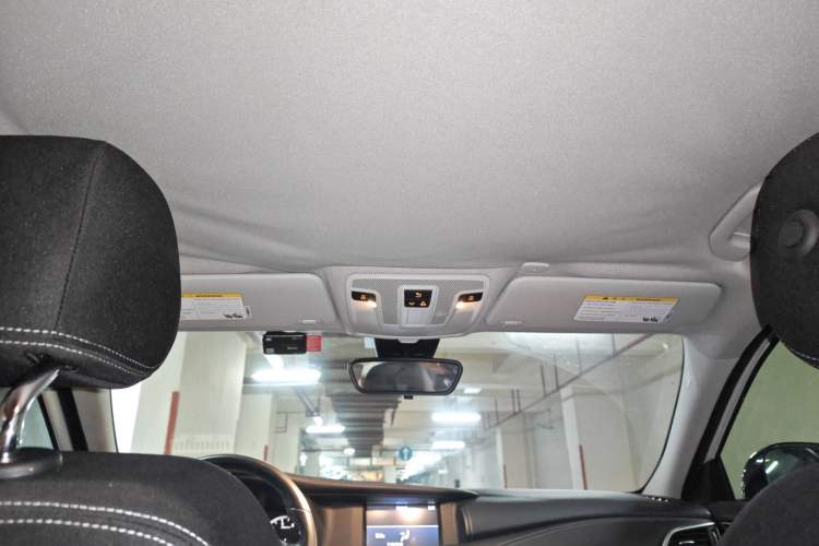 Used Infiniti QX30 2017 1.6T Two-Wheel Drive Fashion Edition Headliner