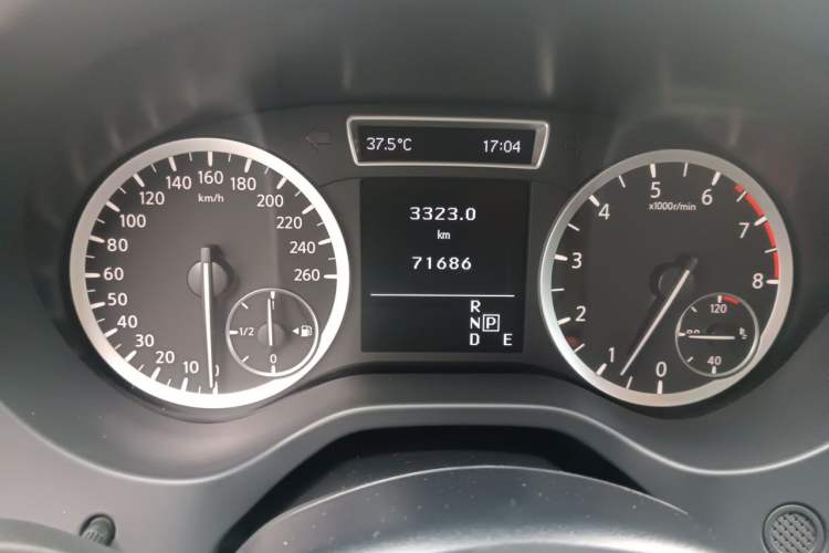 Used Infiniti QX30 2017 2.0T Four-Wheel Drive Fashion Edition Instrument Cluster