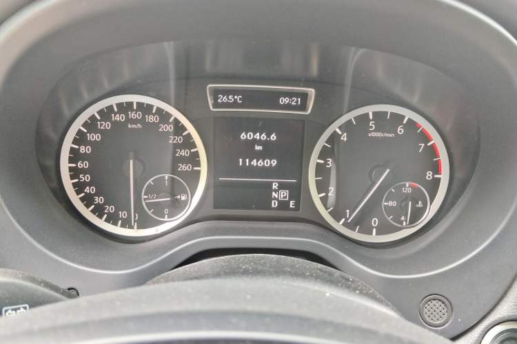 Used Infiniti QX30 2017 1.6T Two-Wheel-Drive Sport Edition Instrument Cluster