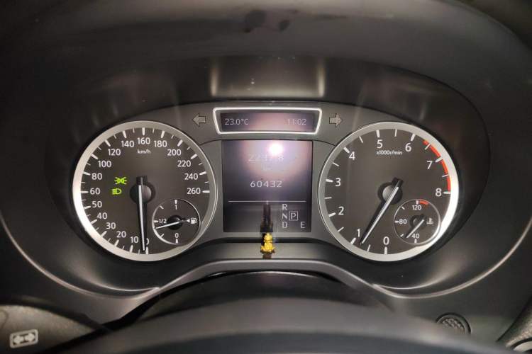 Used Infiniti QX30 2017 1.6T Two-Wheel-Drive Sport Edition Instrument Cluster
