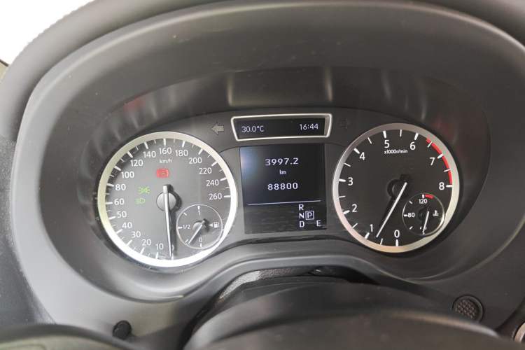 Used Infiniti QX30 2017 1.6T Two-Wheel-Drive Sport Edition Instrument Cluster